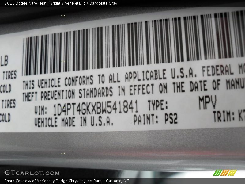 Bright Silver Metallic / Dark Slate Gray 2011 Dodge Nitro Heat