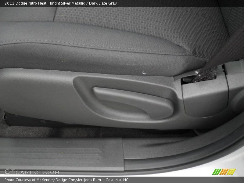 Bright Silver Metallic / Dark Slate Gray 2011 Dodge Nitro Heat