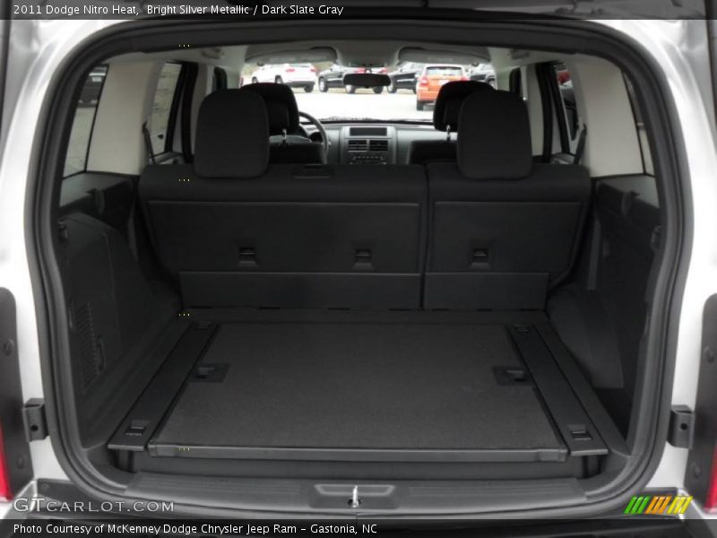 Bright Silver Metallic / Dark Slate Gray 2011 Dodge Nitro Heat