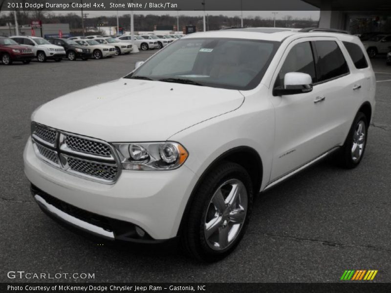 Front 3/4 View of 2011 Durango Citadel 4x4