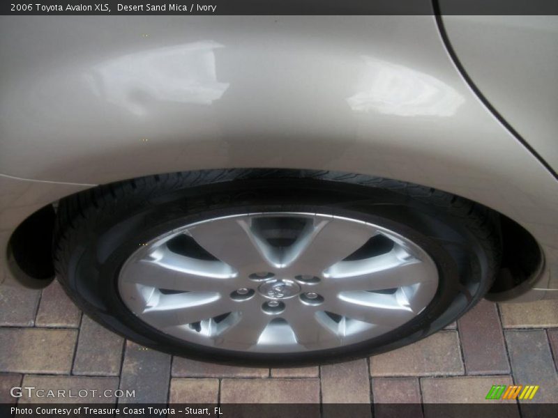 Desert Sand Mica / Ivory 2006 Toyota Avalon XLS