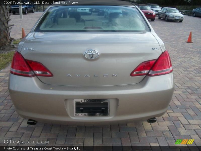 Desert Sand Mica / Ivory 2006 Toyota Avalon XLS