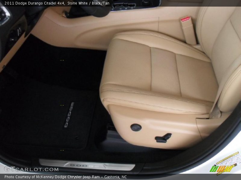  2011 Durango Citadel 4x4 Black/Tan Interior