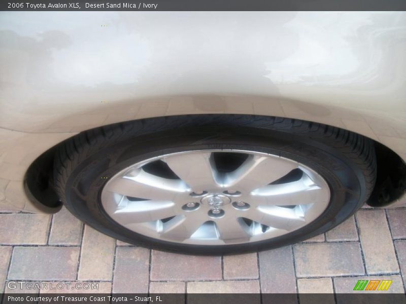 Desert Sand Mica / Ivory 2006 Toyota Avalon XLS
