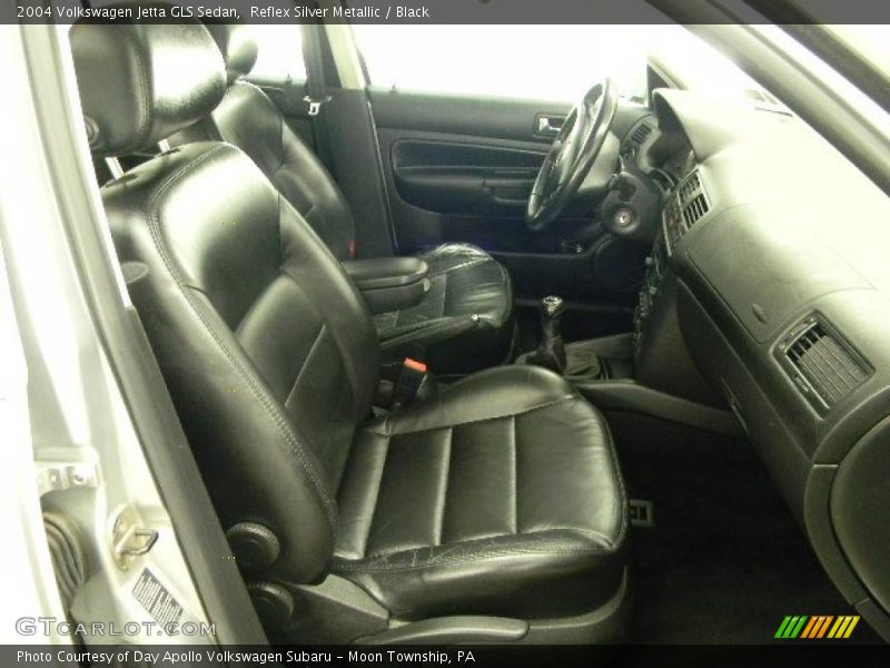 Reflex Silver Metallic / Black 2004 Volkswagen Jetta GLS Sedan