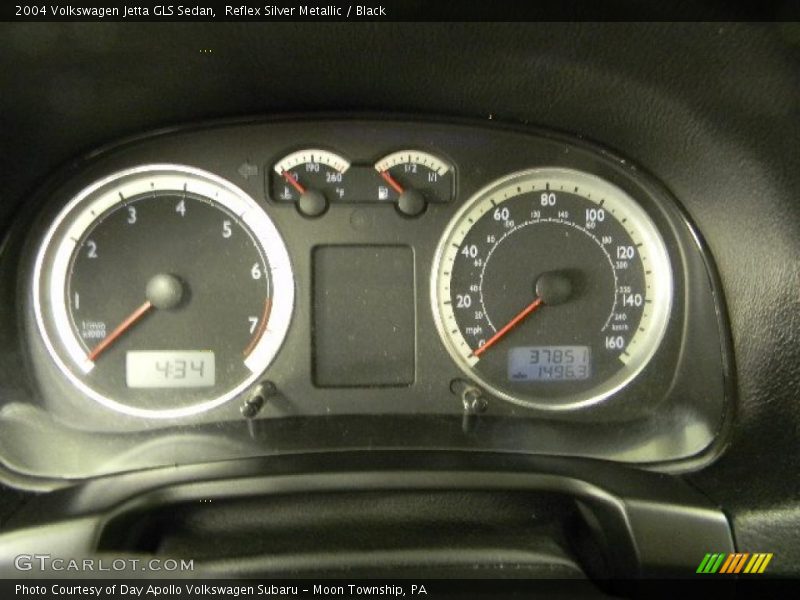 Reflex Silver Metallic / Black 2004 Volkswagen Jetta GLS Sedan