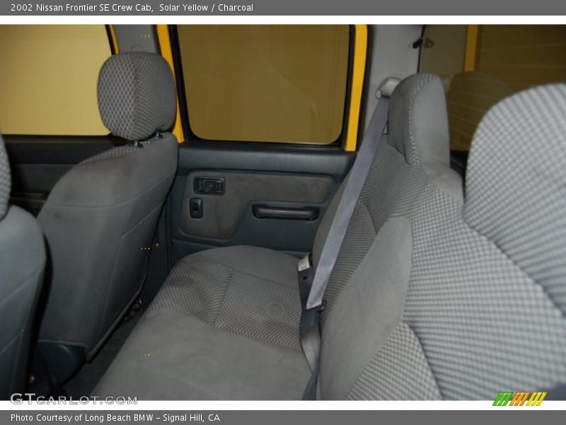  2002 Frontier SE Crew Cab Charcoal Interior