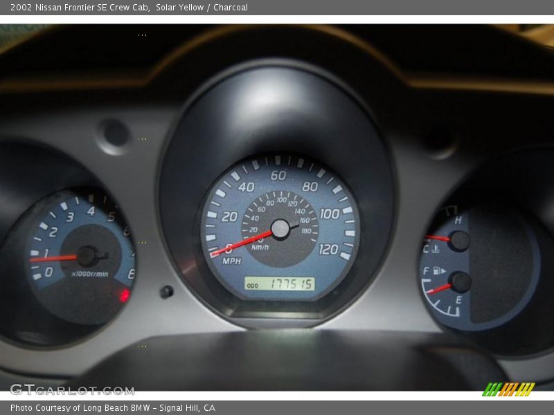 Solar Yellow / Charcoal 2002 Nissan Frontier SE Crew Cab