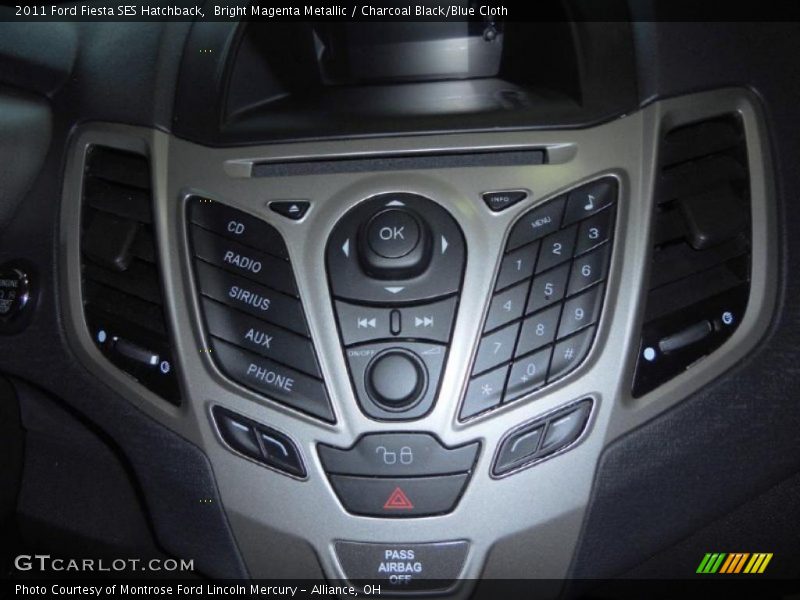 Bright Magenta Metallic / Charcoal Black/Blue Cloth 2011 Ford Fiesta SES Hatchback