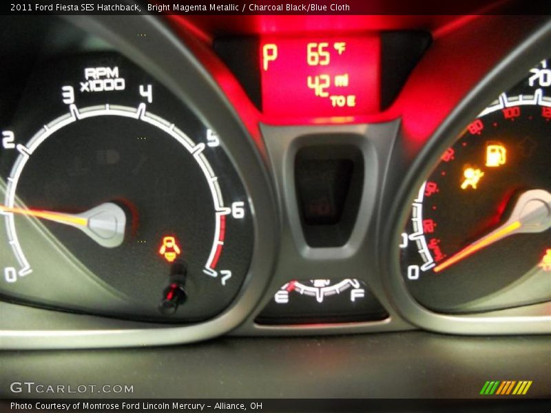 Bright Magenta Metallic / Charcoal Black/Blue Cloth 2011 Ford Fiesta SES Hatchback