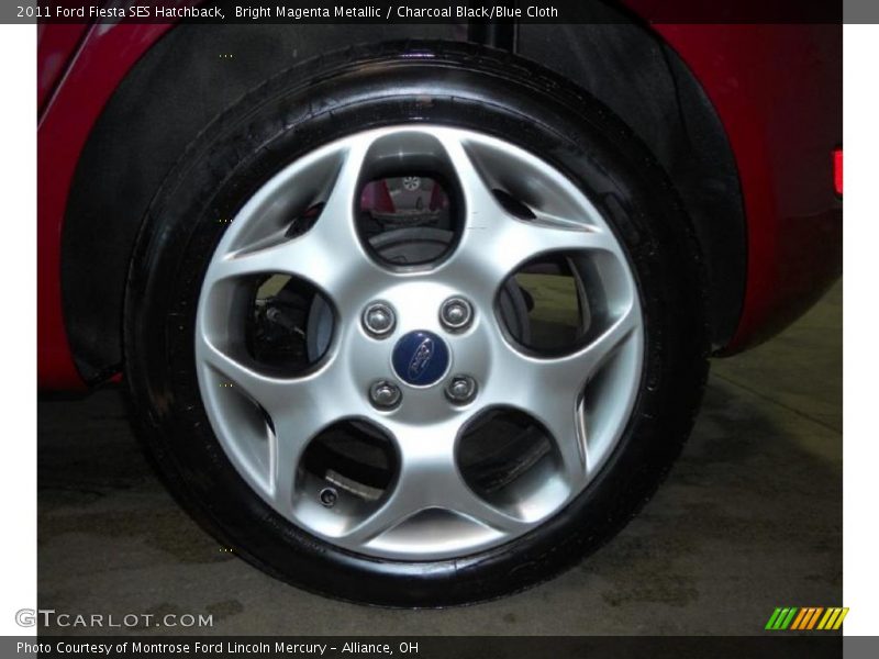 Bright Magenta Metallic / Charcoal Black/Blue Cloth 2011 Ford Fiesta SES Hatchback
