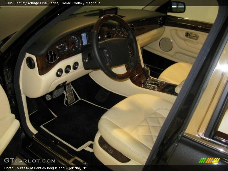  2009 Arnage Final Series Magnolia Interior