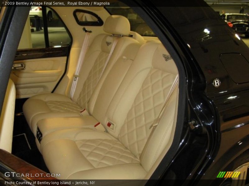  2009 Arnage Final Series Magnolia Interior
