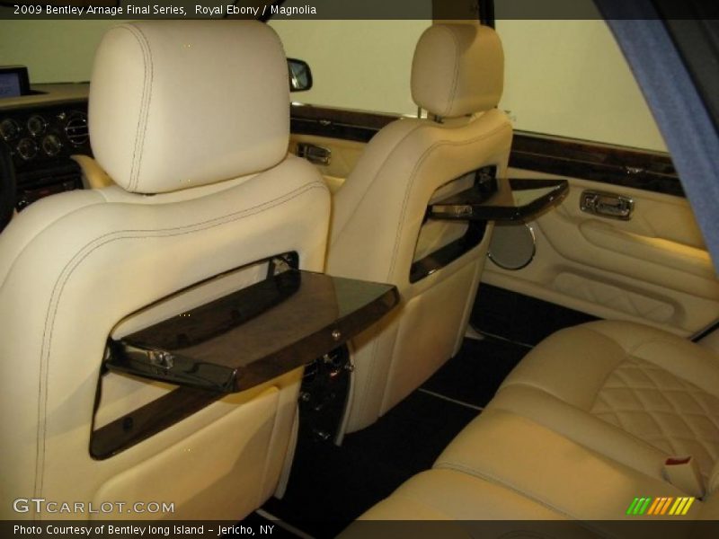  2009 Arnage Final Series Magnolia Interior