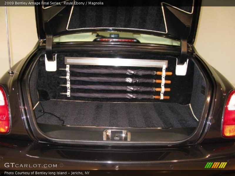  2009 Arnage Final Series Trunk