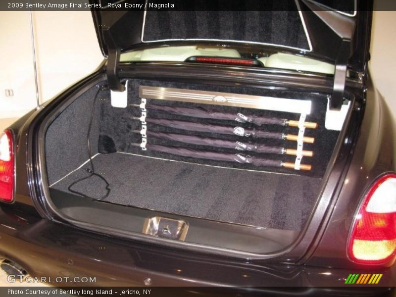  2009 Arnage Final Series Trunk