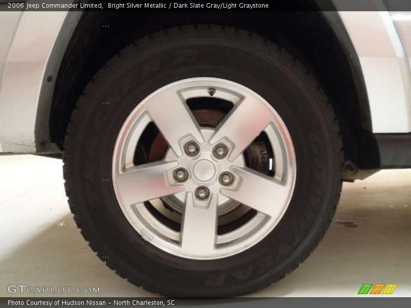 Bright Silver Metallic / Dark Slate Gray/Light Graystone 2006 Jeep Commander Limited