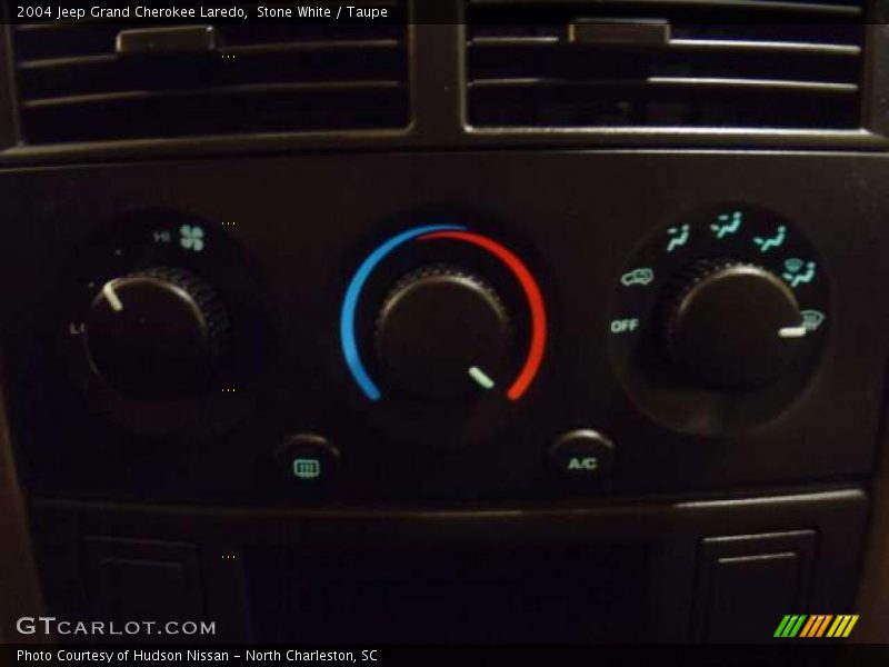 Stone White / Taupe 2004 Jeep Grand Cherokee Laredo
