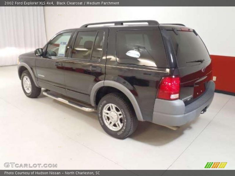 Black Clearcoat / Medium Parchment 2002 Ford Explorer XLS 4x4