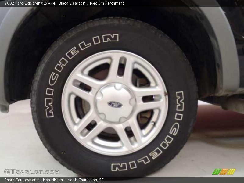 Black Clearcoat / Medium Parchment 2002 Ford Explorer XLS 4x4