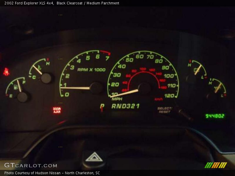 Black Clearcoat / Medium Parchment 2002 Ford Explorer XLS 4x4