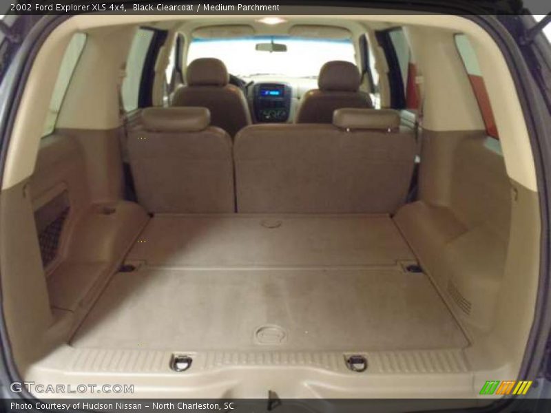 Black Clearcoat / Medium Parchment 2002 Ford Explorer XLS 4x4