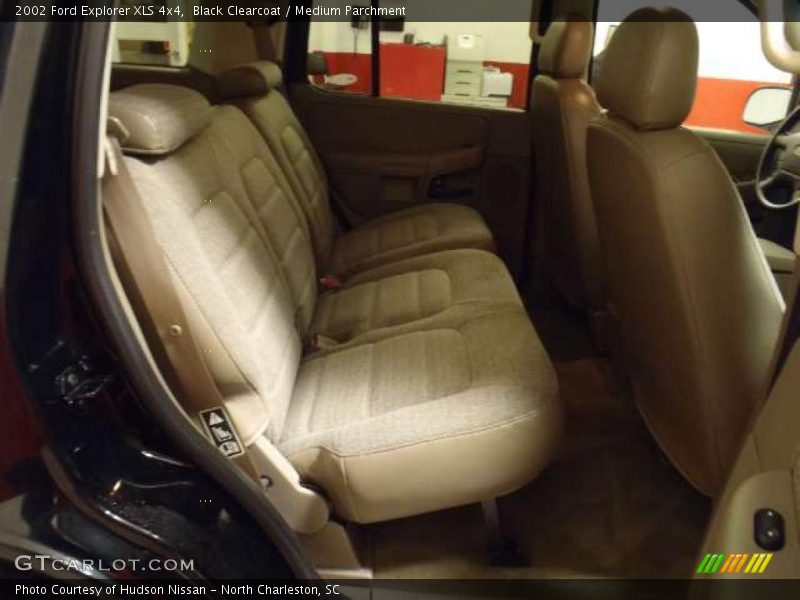 Black Clearcoat / Medium Parchment 2002 Ford Explorer XLS 4x4