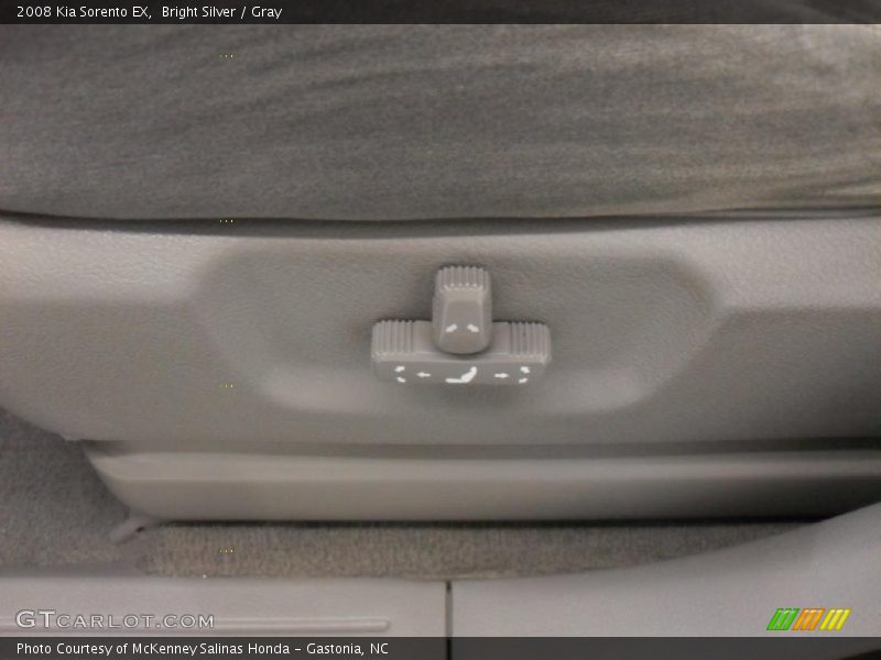 Bright Silver / Gray 2008 Kia Sorento EX