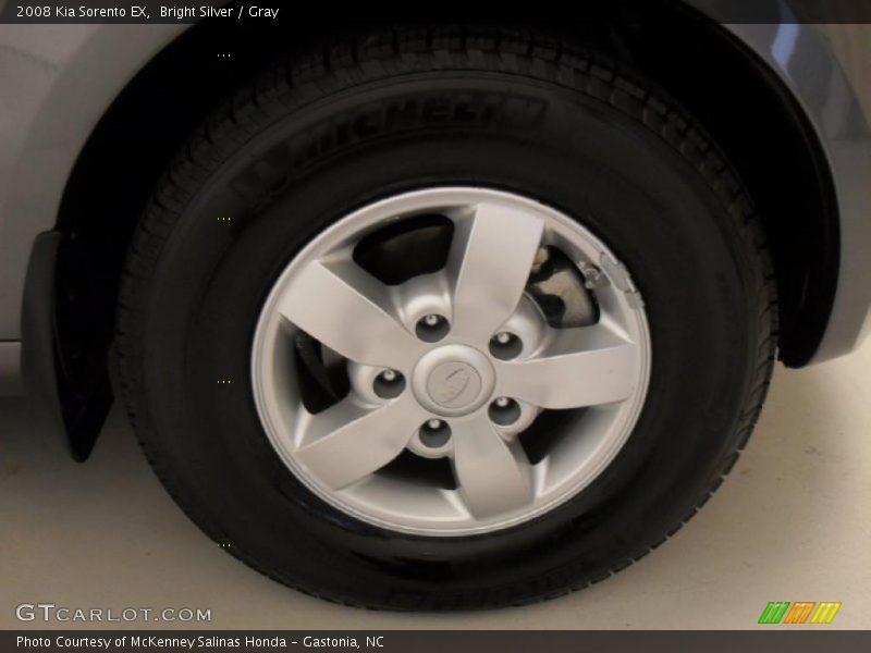 Bright Silver / Gray 2008 Kia Sorento EX
