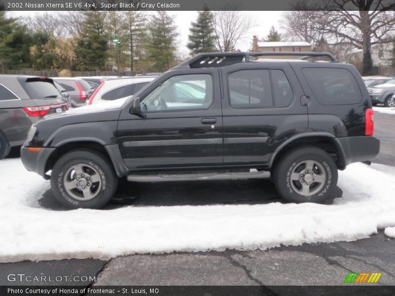 Super Black / Gray Celadon 2002 Nissan Xterra SE V6 4x4