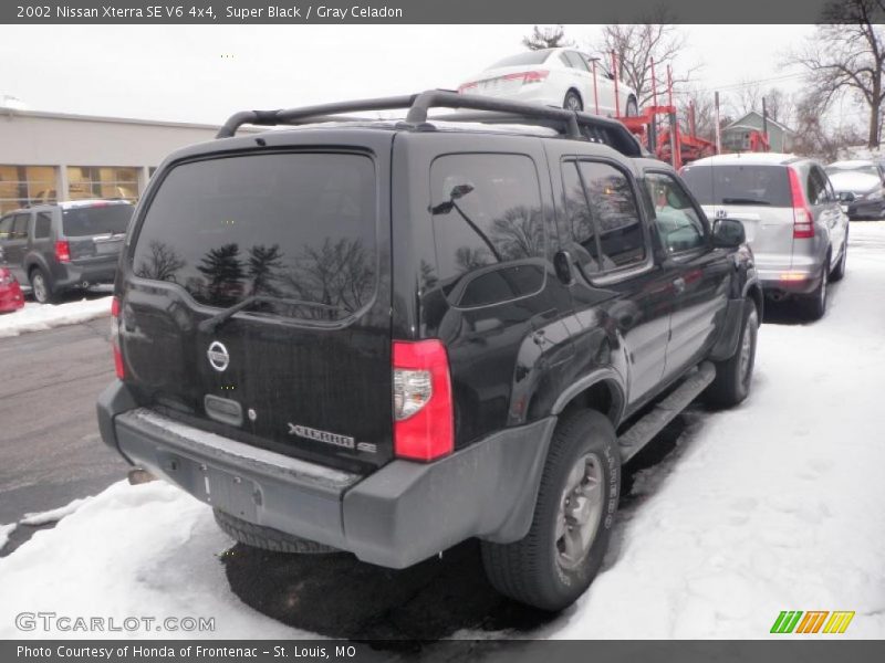 Super Black / Gray Celadon 2002 Nissan Xterra SE V6 4x4