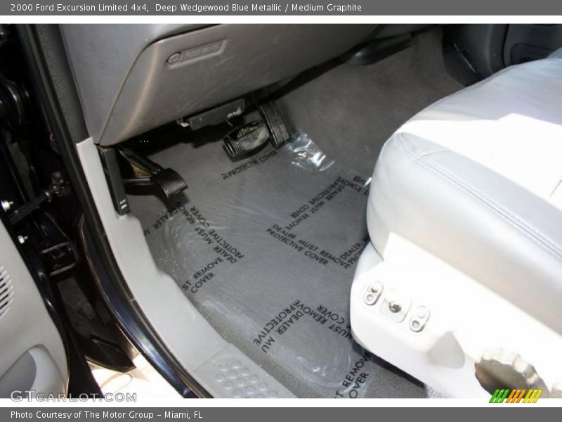 Deep Wedgewood Blue Metallic / Medium Graphite 2000 Ford Excursion Limited 4x4