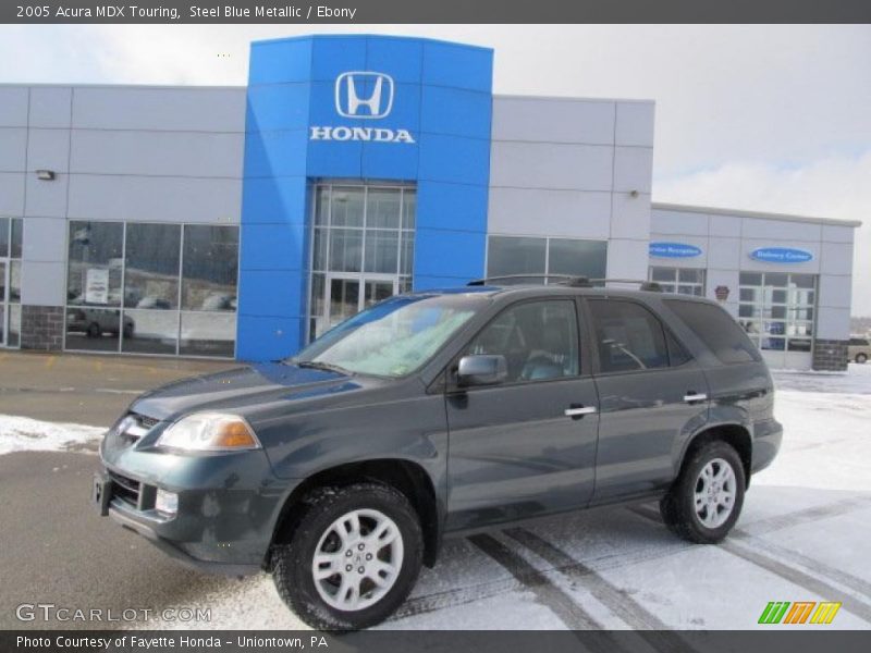 Front 3/4 View of 2005 MDX Touring