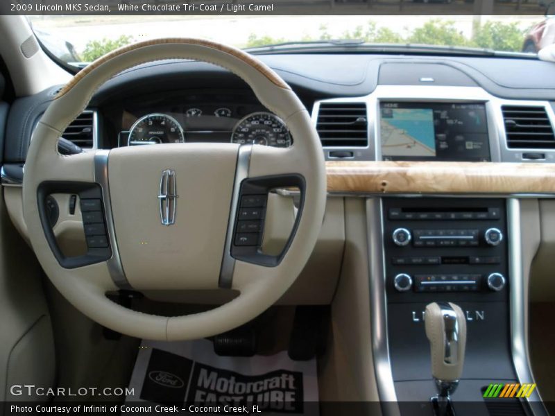 White Chocolate Tri-Coat / Light Camel 2009 Lincoln MKS Sedan