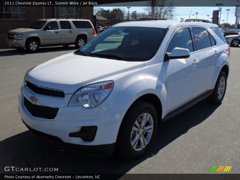 Front 3/4 View of 2011 Equinox LT