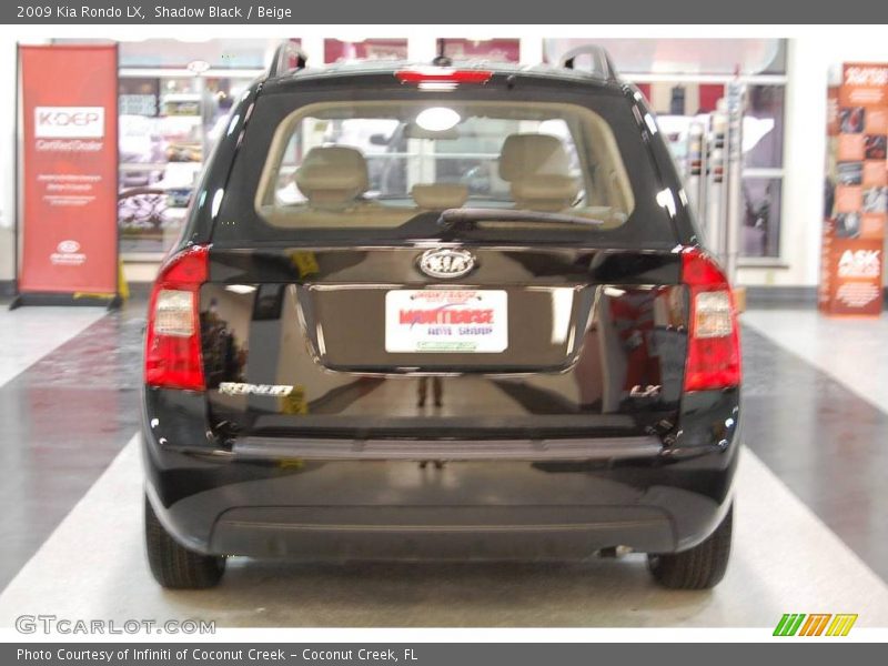 Shadow Black / Beige 2009 Kia Rondo LX