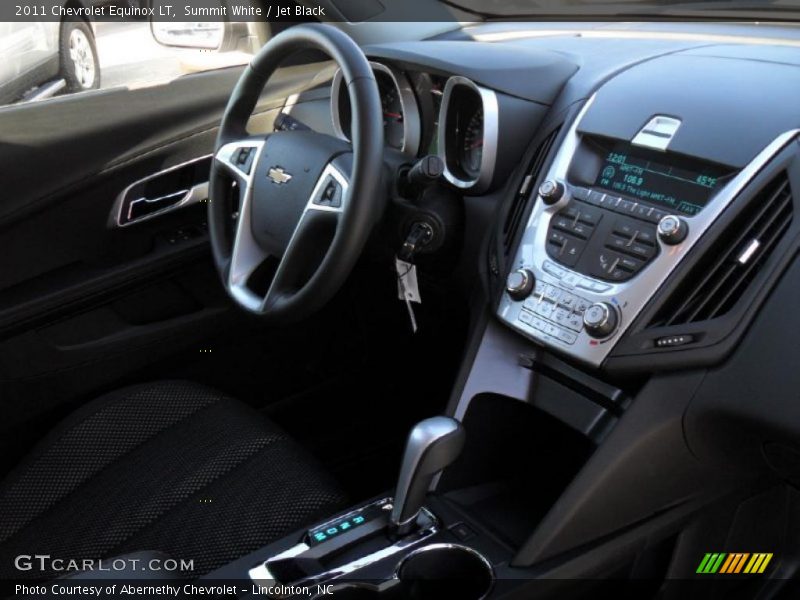 Summit White / Jet Black 2011 Chevrolet Equinox LT