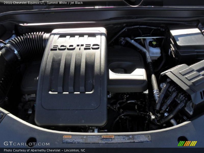 Summit White / Jet Black 2011 Chevrolet Equinox LT