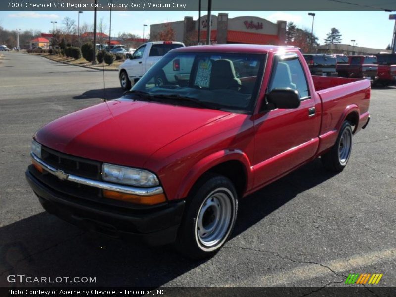 Victory Red / Medium Gray 2003 Chevrolet S10 Regular Cab