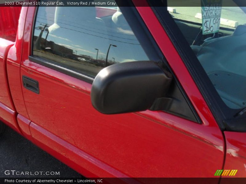 Victory Red / Medium Gray 2003 Chevrolet S10 Regular Cab