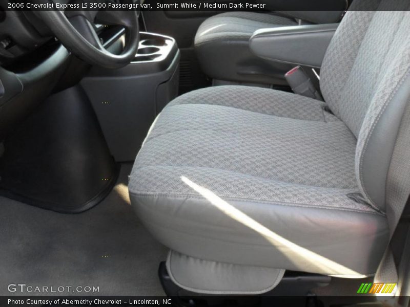 Summit White / Medium Dark Pewter 2006 Chevrolet Express LS 3500 Passenger van