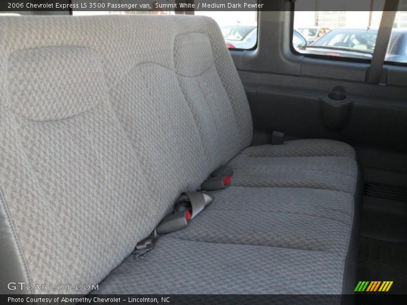 Summit White / Medium Dark Pewter 2006 Chevrolet Express LS 3500 Passenger van