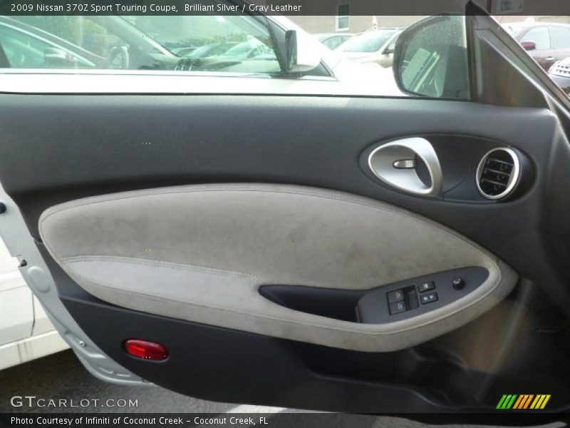 Brilliant Silver / Gray Leather 2009 Nissan 370Z Sport Touring Coupe