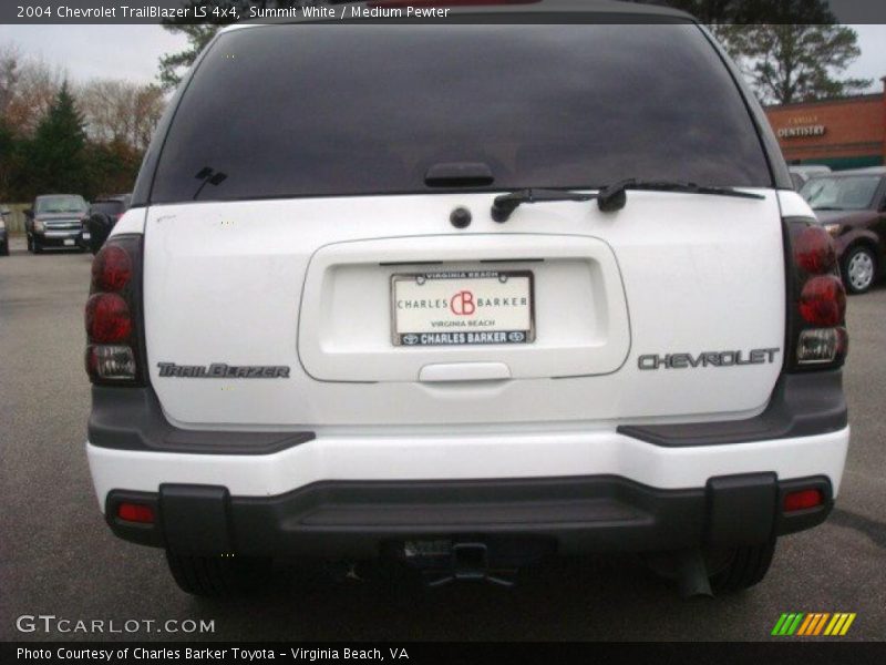 Summit White / Medium Pewter 2004 Chevrolet TrailBlazer LS 4x4