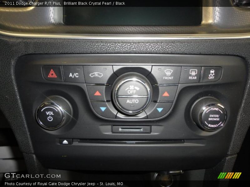 Controls of 2011 Charger R/T Plus