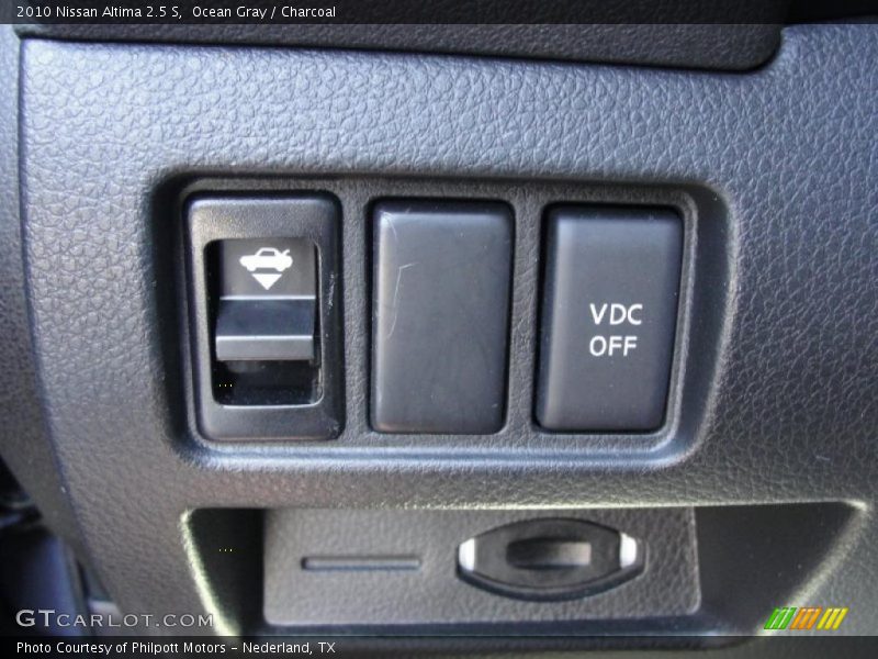 Ocean Gray / Charcoal 2010 Nissan Altima 2.5 S