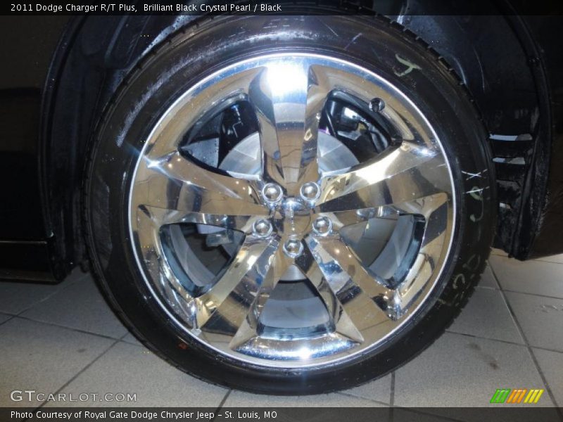  2011 Charger R/T Plus Wheel