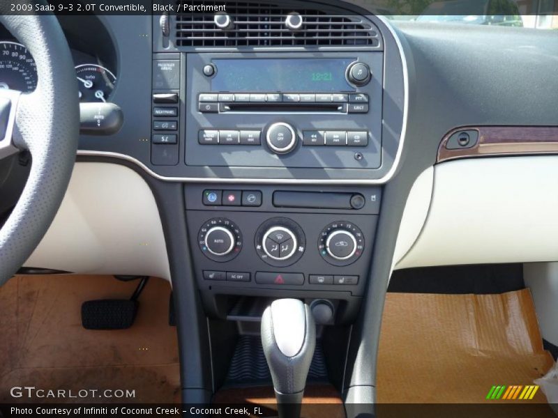 Black / Parchment 2009 Saab 9-3 2.0T Convertible