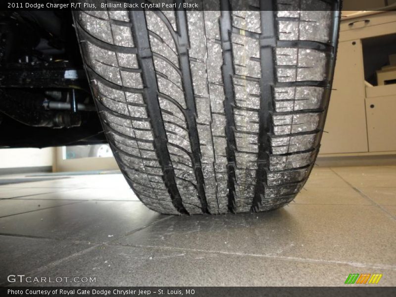 Brilliant Black Crystal Pearl / Black 2011 Dodge Charger R/T Plus
