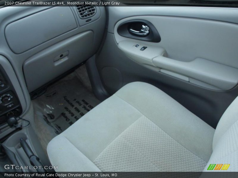 Moondust Metallic / Light Gray 2007 Chevrolet TrailBlazer LS 4x4